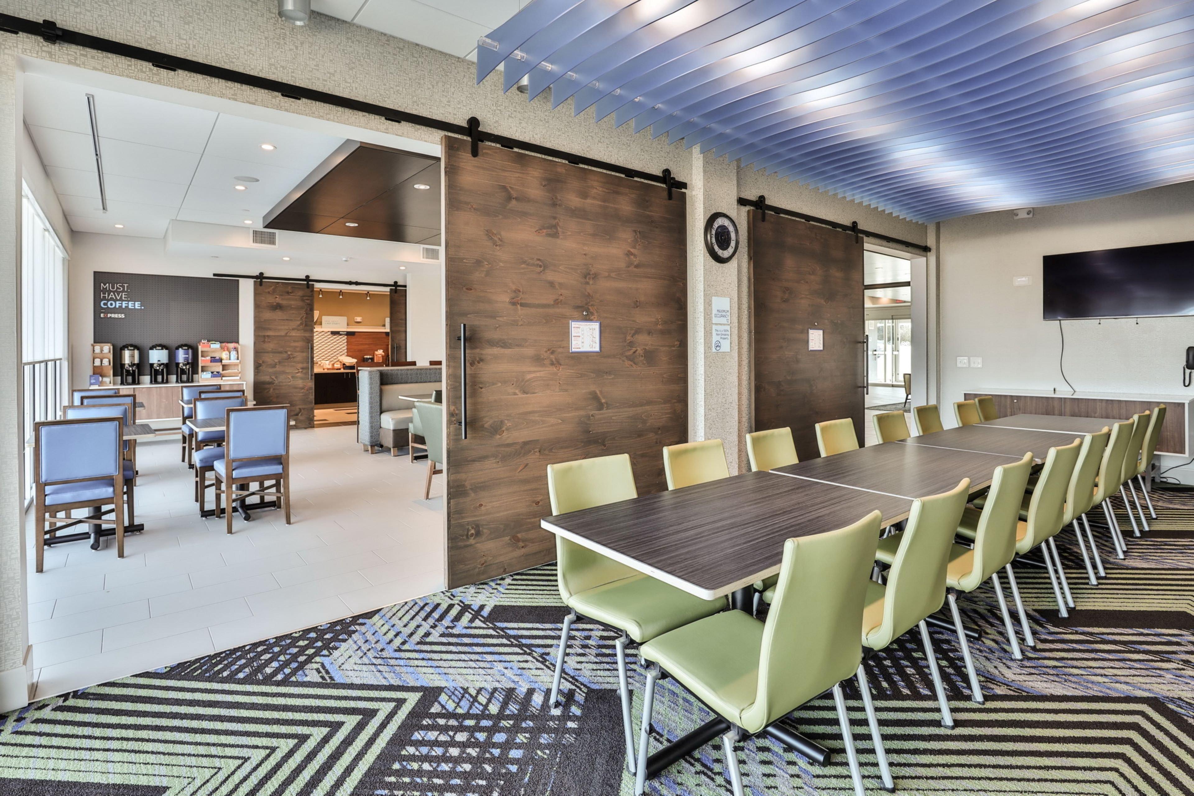 Holiday Inn Express & Suites - Nashville Metrocenter Downtown By Ihg Exterior foto