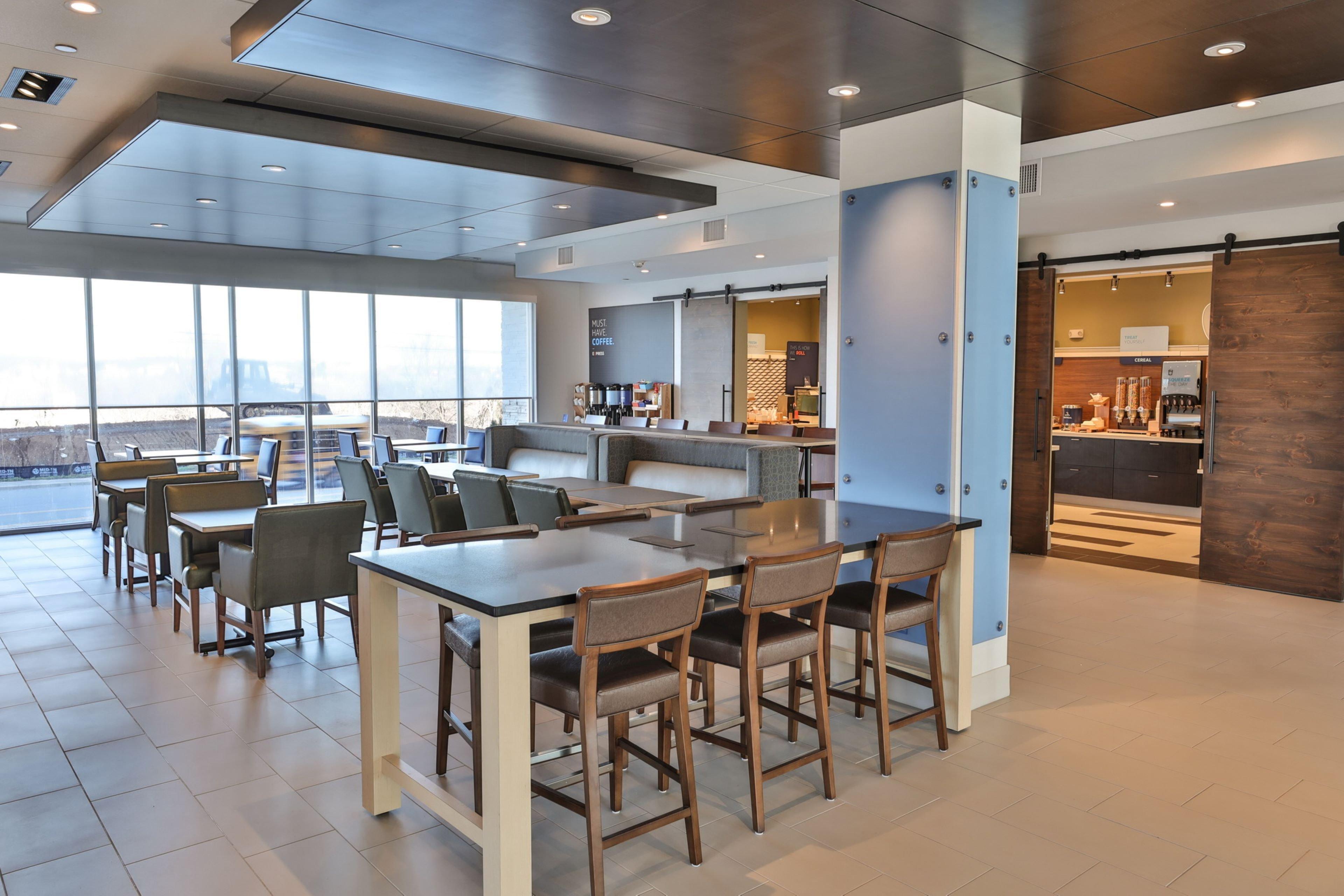 Holiday Inn Express & Suites - Nashville Metrocenter Downtown By Ihg Exterior foto